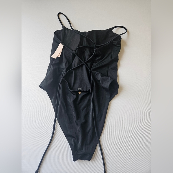 Victoria Secret , XL  One Piece Bathing Suit. - Picture 2 of 8